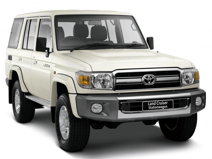  Toyota Land Cruiser 70 2007 года  (ZA) (фото 13 из 17)